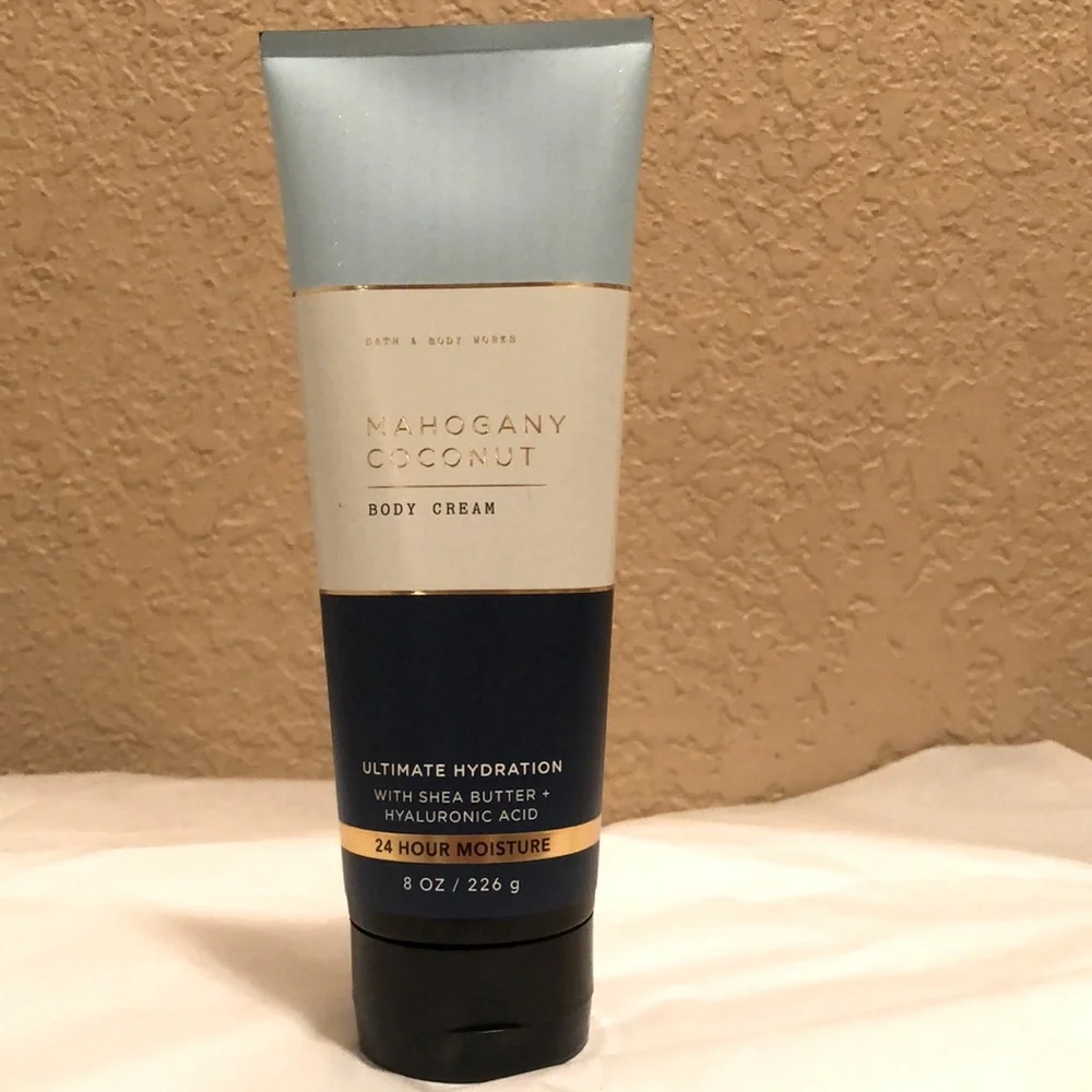 NWT RARE & HTF Bath & Body Works Mahogany Coconut Body Cream. 8 oz.